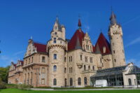 Palac w Mosznej skrzydlo wschodnie 2024